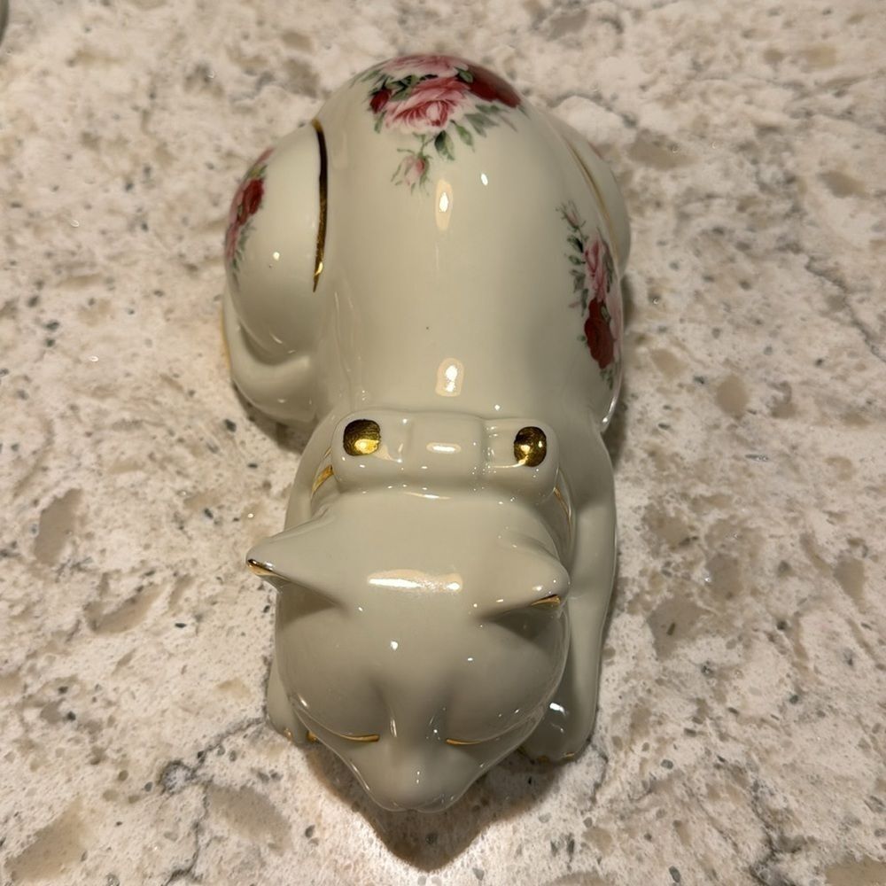 FORMALITIES by BAUM BROS~ECRU WHITE~PORCELAIN~SLEEPY CAT FIGURINE~VERY NICE~BR - Picture 7 of 8